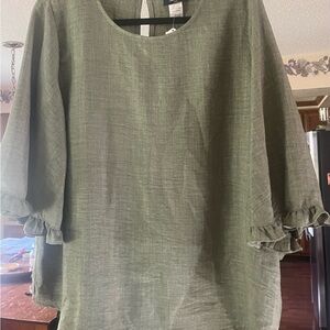 Green Ruffle Sleeve Top Brand New Size Large. Cute with jeans or dressed up!